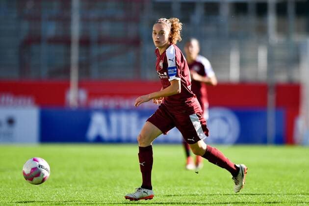 Jacqueline Klasen SGS 16 in with Ball Football Alliance Women Bundesliga SGS Eat UPS Jena xmkx