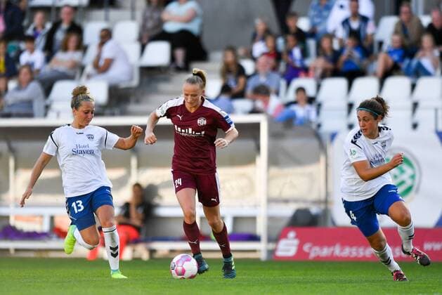duel Karoline Heinze FF UPS Jena 13 Lea Schueller Lea Schueller SGS 24 Shannon Woeller FF UPS Jena 4 Football Alliance Women Bundesliga SGS Eat UPS Jena xmkx