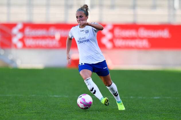 Karoline Heinze FF UPS Jena 13 in Action shot in Action cut out Football Alliance Women Bundesliga SGS Eat UPS Jena xmkx