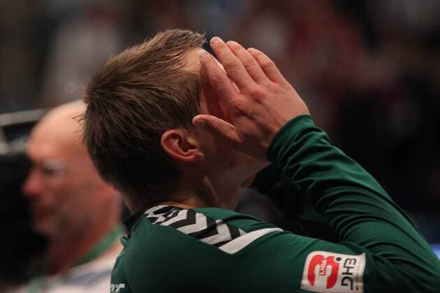 Handball 3. Liga Nord 2017 2018 - Handball Verein Hamburg vs. HSV Hannover Torwart Dominik Plaue (Hamburg) enttäuscht enttaeuscht , niedergeschlagen, unzufrieden . Sporthalle Alsterdorf Hamburg