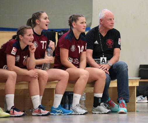 15 10 2017 Germany TV Möglingen vs TS Herzogenaurach 3 Handball League Women Season 2017 2018 right Trani Klaus Watzinger
