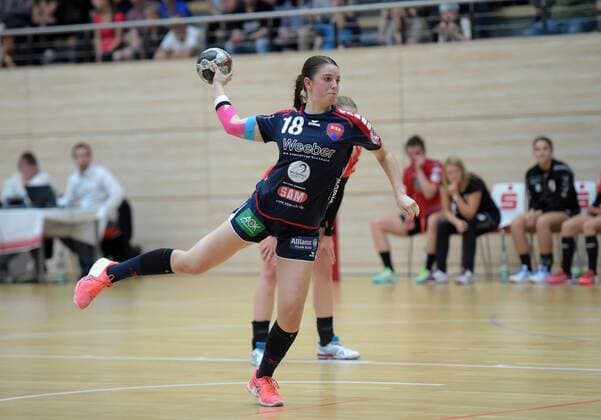 Lea Herrenberg the Game SV Union Hall Neustadt vs SG H2KU Herrenberg Handball 2 League Women 15 10 2017 Hall Copyright: xostpix Eibner-Pressefotox EP_cma