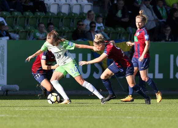 v l Jennifer Cramer 1 FFC Turbine Potsdam Caroline Graham Hansen VfL Wolfsburg Svenja Huth 1 FFC Turbine Potsdam