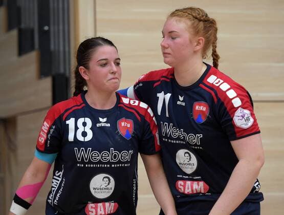 Lea Neubrander l and Kerstin Foth r both Herrenberg After the Game SV Union Hall Neustadt vs SG H2KU Herrenberg Handball 2 League Women 15 10 2017 Hall Copyright: xModlax Eibner-Pressefotox EP_cma