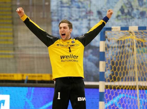 Bietigheim Handball 2 Bundesliga SG BBM Bietigheim vs HSG Nordhorn Lingen Domenico Ebner BBM cheering