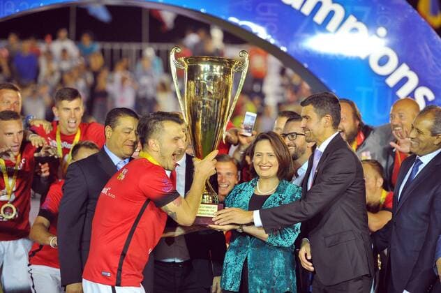 The Minister for and Youth Affairs Majdoline Charni delivers the World Cup trophy to the team captain of the Czech Republic.... Victory of the Czech Republic by 3 0 in the final of the World Cup 2017 WMF organized in Nabeul (Tunisia) against Mexico. The final of the World Cup 2017 WMF 