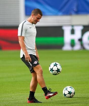 RB Leipzig Training Champions League Leipzig 16 10 2017 Red Bull Arena Football UEFA Champions League Group G 3 Matchday Training at Day the Game RB Leipzig vs FC Porto RB Leipzig Training in Picture Diego Demme