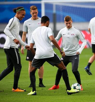 RB Leipzig Training Champions League Leipzig 16 10 2017 Red Bull Arena Football UEFA Champions League Group G 3 Matchday Training at Day the Game RB Leipzig vs FC Porto RB Leipzig Training in Picture v l Yussuf Poulsen Marcel Halstenberg Marvin Compper and Timo Werner