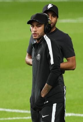 PSG s Lucas and PSG s Neymar Jr pictured on the field of the stadium as French soccer team Paris Saint-Germain made his training in Paris earlier today, Tuesday 17 October 2017 in Brussels. Tomorrow PSG is playing a game in the group stage (Group B) of the UEFA Champions League competition against Belgian soccer team RSC Anderlecht. VIRGINIExLEFOUR  x05184807x