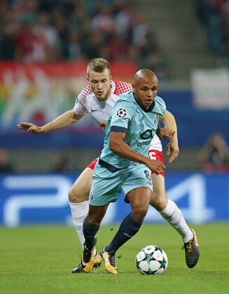 17 10 2017 Football UEFA Champions League 2017 2018 Group stage 3 Matchday RB Leipzig FC Porto in the Red Bull Arena Leipzig v l Lukas Klostermann RB Leipzig against Yacine Brahimi FC Porto