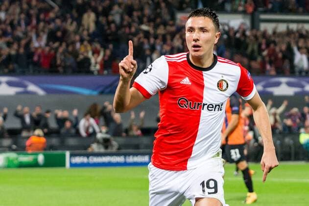 ROTTERDAM - Feyenoord - FC Shakhtar Donetsk , Voetbal , Seizoen 2017 2018 , Champions League , Feijenoord stadion de Kuip , 17-10-2017 , Feyenoord speler Steven Berghuis scoort de 1-0 Feyenoord - Shakhtar  x1763664x