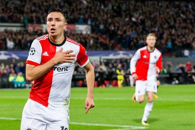 ROTTERDAM - Feyenoord - FC Shakhtar Donetsk , Voetbal , Seizoen 2017 2018 , Champions League , Feijenoord stadion de Kuip , 17-10-2017 , Feyenoord speler Steven Berghuis scoort de 1-0 Feyenoord - Shakhtar  x1763700x