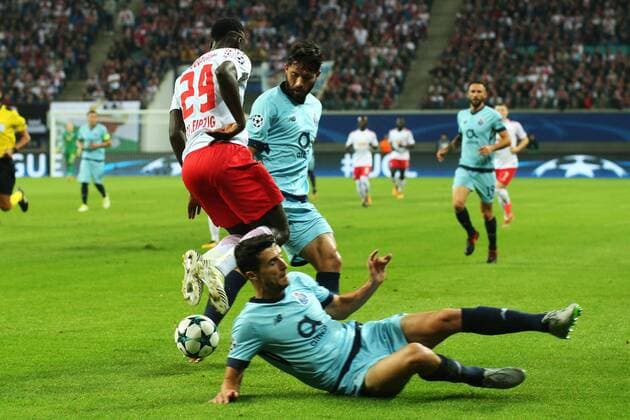 17 10 2017 xkvx Football Champions League RB Leipzig FC Porto emspor v l Marcano FC Porto Felipe Monteiro FC Porto Jean Kevin Augustin RB Leipzig Leipzig