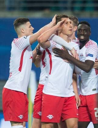 cheering After the goal to 1 0 Marcel Sabitzer Scorer Willi Orban and Jean Kevin Augustin Vl allel Football International UEFA Champions League Season 2017 2018 Group game RB Leipzig FC Porto in Leipzig Germany at 17 10 2017
