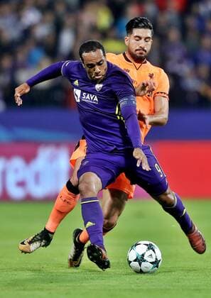 SOCCER - CL, Maribor vs Liverpool MARIBOR,SLOVENIA,17.OCT.17 - SOCCER - UEFA Champions League, group stage, NK Maribor vs Liverpool FC. Image shows Marcos Tavares (Maribor) and Emre Can (Liverpool). GEPAxpictures xM.xOberlaender