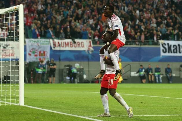 17 10 2017 xkvx Football Champions League RB Leipzig FC Porto emspor v l goal celebration Goal Celebration Celebrate The Goal to 3 1 through Jean Kevin Augustin RB Leipzig with the Team Bruma RB Leipzig Leipzig