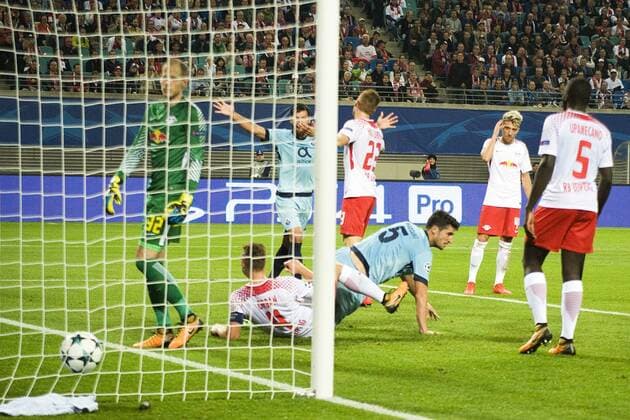 UEFA Champions League 2017 2018 Group stage 3 Matchday RB Leipzig vs FC Porto Ivan Marcano Porto No 5 expresses the Ball to 2 3 for Porto above The Line Disappointment at the RBL Players to RB Goalkeeper Peter Gulacsi Leipzig Saxony Germany
