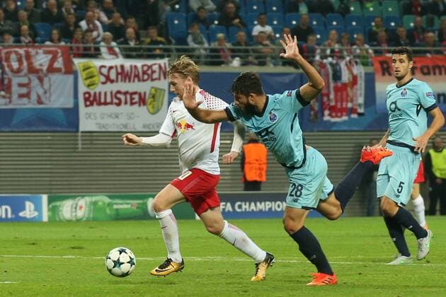 17 10 2017 xkvx Football Champions League RB Leipzig FC Porto emspor v l Goal Scored goal to 2 1 through Emil Forsberg RB Leipzig Leipzig