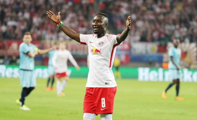 RB Leipzig Porto Football Champions League Leipzig 17 10 2017 Red Bull Arena Football UEFA Champions League Group G 3 Matchday Lawn ball sport Leipzig vs FC Porto in Picture Naby Keita 8 RB Leipzig