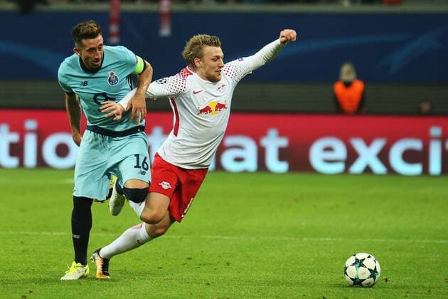 17 10 2017 xkvx Football Champions League RB Leipzig FC Porto emspor v l Hector Herrera FC Porto Emil Forsberg RB Leipzig Leipzig