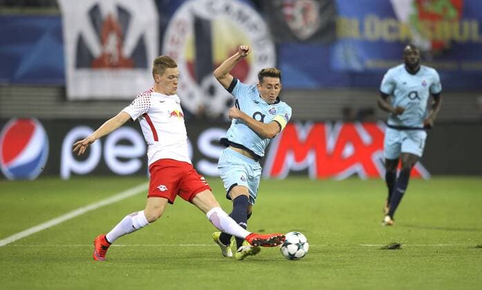 Photo Marcel Halstenberg left Leipzig against Hctor Herrera Football UEFA Champions League at Tue 17 10 2017 Group game RB Leipzig FC Porto