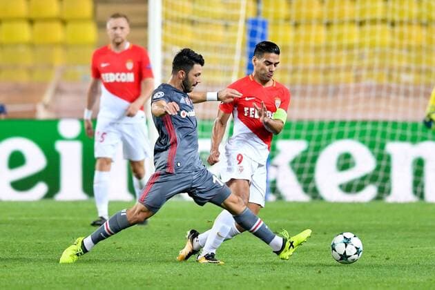 09 RADAMEL FALCAO mon 18 Tolgay Arslan bes FOOTBALL Monaco vs Besiktas Ligue des Champions 17 10 2017 FEP Panoramic 