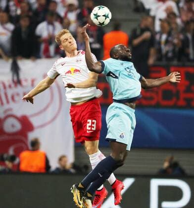 RB Leipzig Porto Football Champions League Leipzig 17 10 2017 Red Bull Arena Football UEFA Champions League Group G 3 Matchday Lawn ball sport Leipzig vs FC Porto in Picture from left Marcel Halstenberg 23 RB Leipzig and Moussa MAREGA 11 Porto
