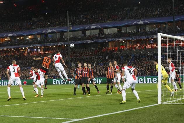 during the UEFA Champions League group F match between Feyenoord Rotterdam and Shakhtar Donetsk at the Kuip on October 17, 2017 in Rotterdam, The Netherlands UEFA Champions League 2017 2018 xVIxVIxImagesx xJeroenxPutmansxIVx 9041438