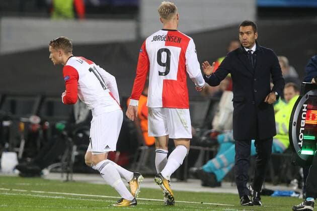 Sam Larsson of Feyenoord, Nicolai Jorgensen of Feyenoord, coach Giovanni van Bronckhorst during the UEFA Champions League group F match between Feyenoord Rotterdam and Shakhtar Donetsk at the Kuip on October 17, 2017 in Rotterdam, The Netherlands UEFA Champions League 2017 2018 xVIxVIxImagesx xTomxBodexMultimediaxIVx 9041600