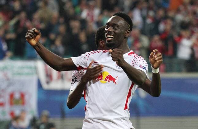 ger UEFA Champions League Fight Lawn ball sport Leipzig vs FC Porto 17 10 17 Leipzig Red Bull Arena ger Season 2017 2018 UEFA Champions League Fight Group G 03 Matchday Lawn ball sport Leipzig vs FC Porto in Picture goal celebration Jean Kevin Augustin and Bruma Leipzig After the goal to 3 1 through Jean Kevin Augustin