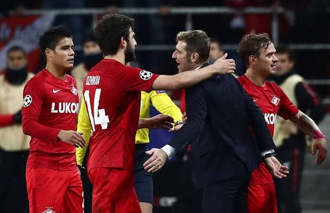MOSCOW, RUSSIA - OCTOBER 17, 2017: Spartak Moscow s Lorenzo Melgarejo, Georgy Dzhikiya, Spartak Moscow s manager Massimo Carrera and Spartak Moscow s Andrei Yeshchenko (L-R) celebrate their victory in the 2017 18 UEFA Champions League Group E Round 3 football match against FC Sevilla at Otkrytiye Arena Stadium. FC Spartak Moscow won the game 5-1. Stanislav Krasilnikov TASS  TS0650DF