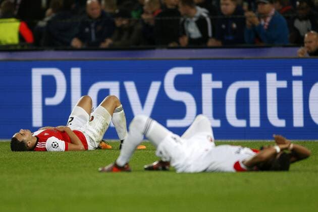 (L-R), Sofyan Amrabat of Feyenoord, Jeremiah St Juste of Feyenoord during the UEFA Champions League group F match between Feyenoord Rotterdam and Shakhtar Donetsk at the Kuip on October 17, 2017 in Rotterdam, The Netherlands UEFA Champions League 2017 2018 xVIxVIxImagesx xJeroenxPutmansxIVx 9042756