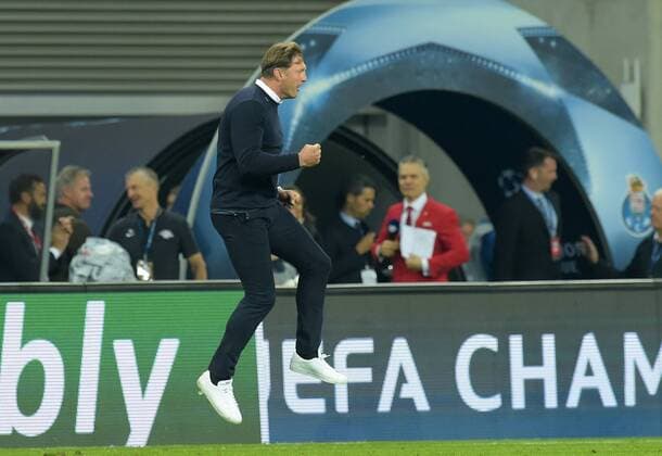 cheering at RB team manager Ralph TTL Hasenhuettl After Played the Game Lawn ball sport Leipzig RB vs FC Porto Football UEFA Champions League Group stage 17 10 2017 Leipzig Copyright: xModla Eibner-Pressefotox ep_cma