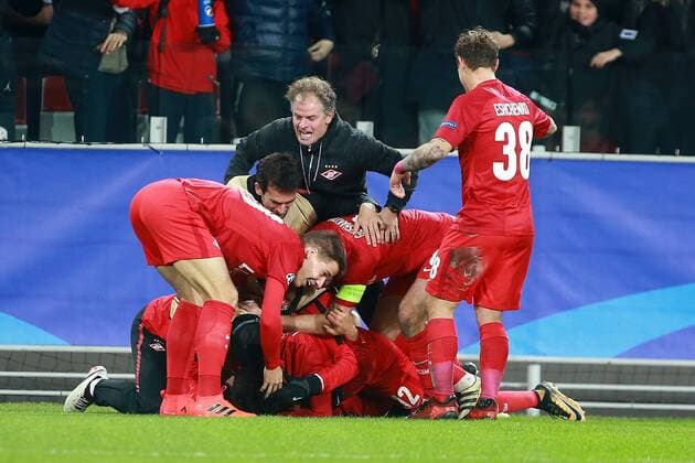 October 17, 2017. Russia, Moscow, Otkritie Arena Stadium. Spartak s players celebrate scoring a goal in the 2017 18 UEFA Champions League s group stage match between Spartak (Moscow, Russia) and Sevilla FC (Sevilla, Spain) DmitryxGolubovich 