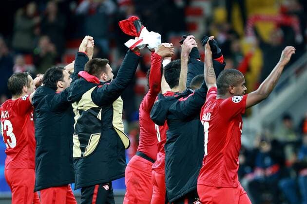 October 18, 2017 - Moscow, Russia - October 17, 2017. Russia, Moscow, Otkritie Arena Stadium. Spartak s players in the 2017 18 UEFA Champions League s group stage match between Spartak (Moscow, Russia) and Sevilla FC Soccer 2017: Champions League: Spartak Moscow vs Sevilla FC  - ZUMAl75_ 20171018_zaf_l75_035 Copyright: xDmitryxGolubovichx