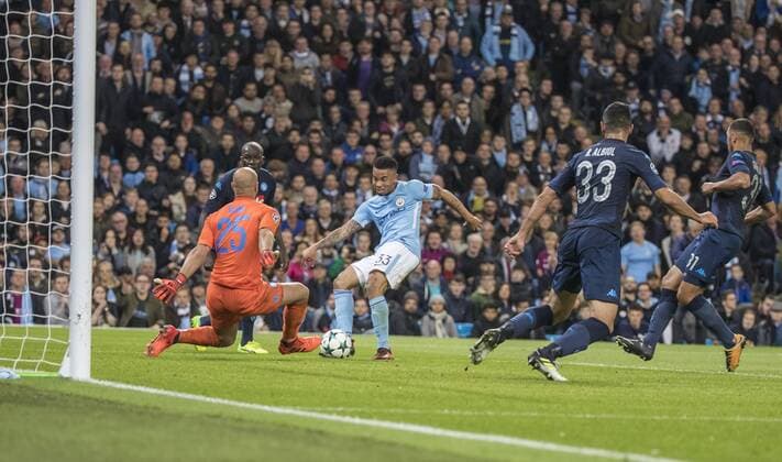 17th October 2017, Etihad Stadium, Manchester, England; UEFA Champions League, Manchester City versus Napoli; Gabriel Jesus of Manchester City is clear on goal but misses his chance on this occasion  ActionPlus11941182