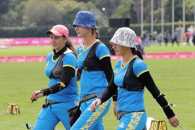 The Ukraine team members Veronika Marchenko, Anastasia Pavlova and Daria Pavlichenko prepare to compete during the female recuve bow event as part of the outdoor World Archery Championships in Mexico City, Mexico, 17 October 2017. The World Championships will continue until the weekend, when the competition will be moved to the Main Square of the capital. World Archery Championships in Mexico !ACHTUNG: NUR REDAKTIONELLE NUTZUNG!  Copyright: xJoséxMéndezx MEX016 20171018-636438861457295261