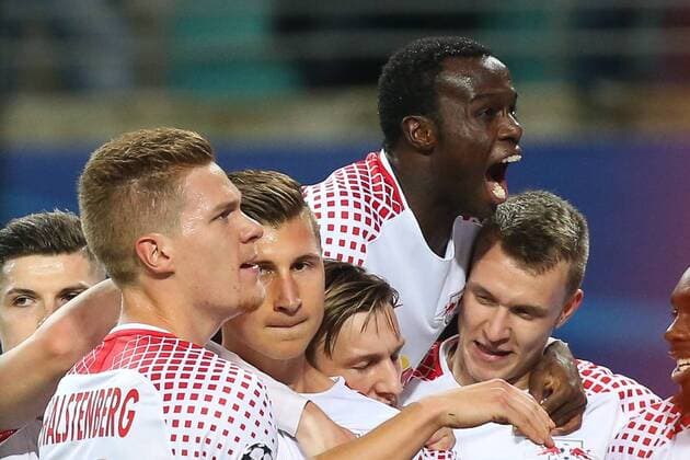 goal celebration Scorer Willi Orban Wed Lawn ball sport Leipzig fault to 1 0 Group game G Champions League Season 2017 2018 Lawn ball sport Leipzig vs FC Porto in the RB Arena in Leipzig Action shot Germany Football Man Men 17 10 2017