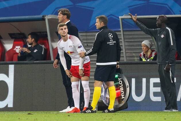 Einwechslung Timo Werner RB Leipzig with team manager Ralph Hasenhüttl RB Leipzig Group game G Champions League Season 2017 2018 Lawn ball sport Leipzig vs FC Porto in the RB Arena in Leipzig Germany Football Man Men 17 10 2017