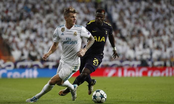 Madrid Spain 17 10 2017 UEFA Champions League 2017 18 Season Group stage Group H 3 Matchday Real Madrid Tottenham Hotspur Toni Kroos Real Madrid and Aurier Tottenham in duel