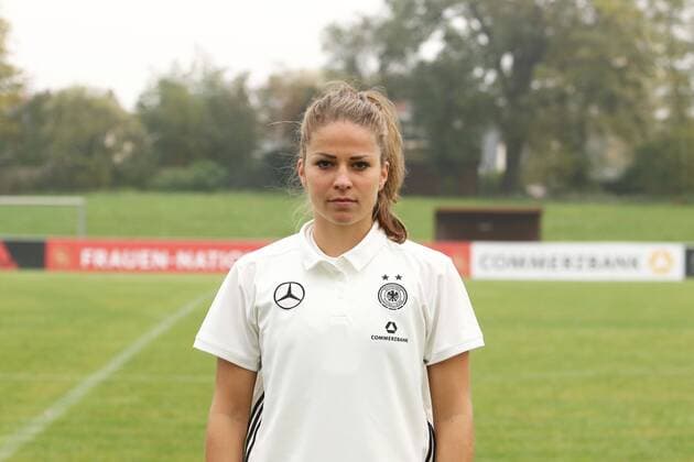 Melanie Leupolz Photo call Women national team Football 18 10 2017 12 10 2017 Mainz Kastel Copyright: xWeissx Eibner-Pressefotox EP_rws