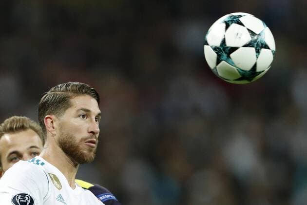 (L-R) Harry Kane of Tottenham Hotspur FC, Sergio Ramos of Real Madrid during the UEFA Champions League group H match between Real Madrid and Tottenham Hotspur on October 17, 2017 at the Santiago Bernabeu stadium in Madrid, Spain. UEFA Champions League 2017 2018 xVIxVIxImagesx xMauricexvanxSteenxIVx 9045442