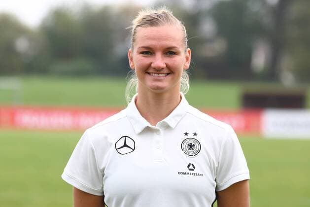 18 10 2017 xCEx Mainz Kastel KFV Stadium German Women national team DFB DFB Women Team photo and Training Women u0026 39;s football national team Alexandra Popp 11 DFB