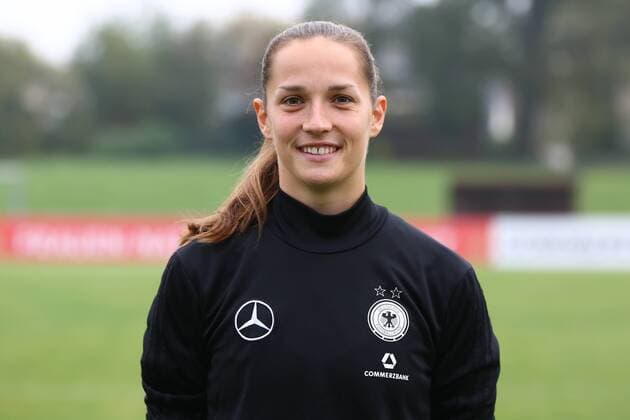 18 10 2017 xCEx Mainz Kastel KFV Stadium German Women national team DFB DFB Women Team photo and Training Women u0026 39;s football national team Laura BENKARTH 12 DFB