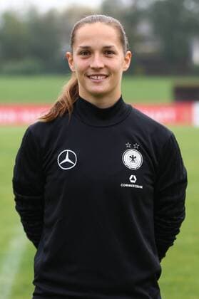 18 10 2017 xCEx Mainz Kastel KFV Stadium German Women national team DFB DFB Women Team photo and Training Women u0026 39;s football national team Laura BENKARTH 12 DFB