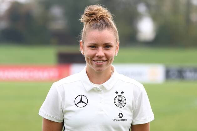 18 10 2017 xCEx Mainz Kastel KFV Stadium German Women national team DFB DFB Women Team photo and Training Women u0026 39;s football national team Linda Dallmann 16 DFB
