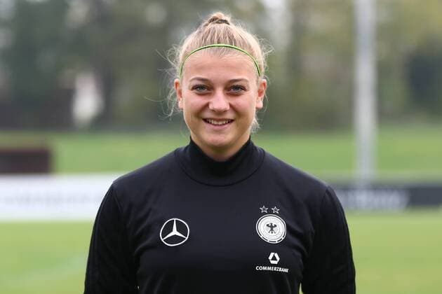 18 10 2017 xCEx Mainz Kastel KFV Stadium German Women national team DFB DFB Women Team photo and Training Women u0026 39;s football national team Carina Schlueter 21 DFB