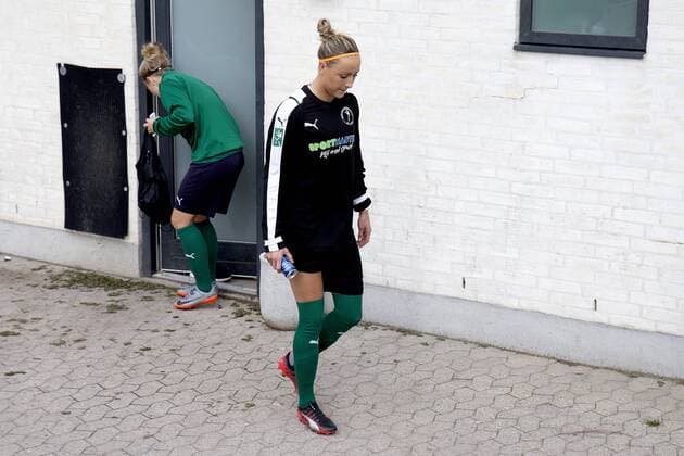 Fußball, Damen, Prämienstreit, Dänemark sagt WM-Qualifikationsspiel ab Sanne Troelsgaard, da kvindefodboldlandsholdet onsdag trÃ¦nede i DragÃ¸r. Fredagens kvindefodboldlandskamp mellem Danmark og Sverige i Göteborg er aflyst. Dansk Boldspil-Union (DBU) har meddelt Sveriges Fodboldforbund (SvFF), at man ikke kan stille med et hold pa fredag pa grund af den verserende konflikt mellem DBU og Spillerforeningen. Polfoto_72179572  Copyright: FinnxFrandsen