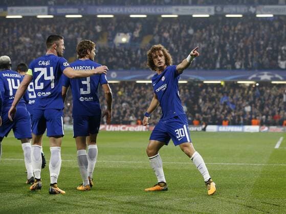 Fußball, CL, FC Chelsea - AS Rom Chelsea s David Luiz celebrates scoring his sides opening goal during the champions league group match at Stamford Bridge Stadium, London. Picture date 18th October 2017. Picture credit should read: David Klein Sportimage EDITORIAL USE ONLY. No use with unauthorised audio, video, data, fixture lists, club league logos or live services. Online in-match use limited to 120 images, no video emulation. No use in betting, games or single club league player publications.