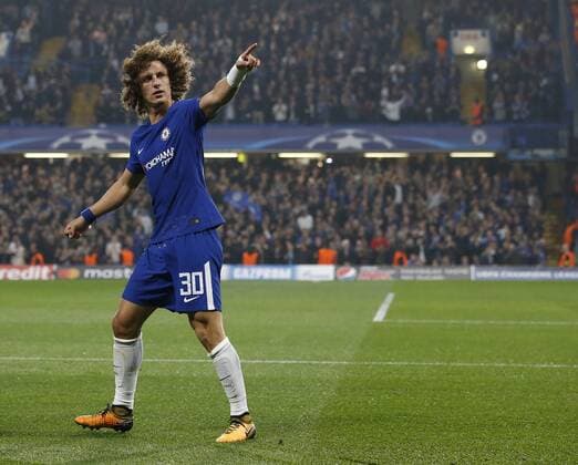 Bilder des Tages - SPORT Fußball, CL, FC Chelsea - AS Rom Chelsea s David Luiz celebrates scoring his sides opening goal during the champions league group match at Stamford Bridge Stadium, London. Picture date 18th October 2017. Picture credit should read: David Klein Sportimage EDITORIAL USE ONLY. No use with unauthorised audio, video, data, fixture lists, club league logos or live services. Online in-match use limited to 120 images, no video emulation. No use in betting, games or single club league player publications.